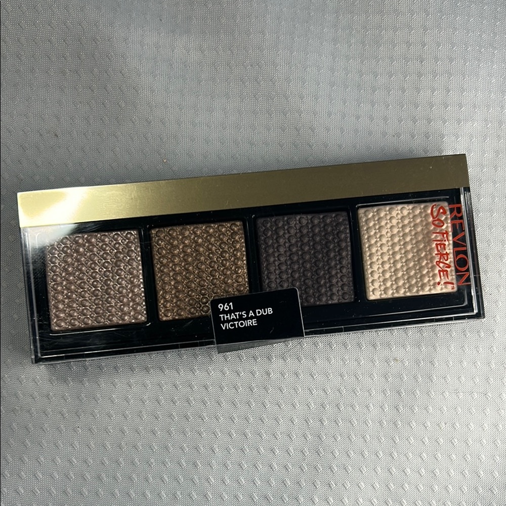 961 That’s a Dub - Revlon So Fierce Prismatic Eyeshadow Palette 6g Bronze Copper